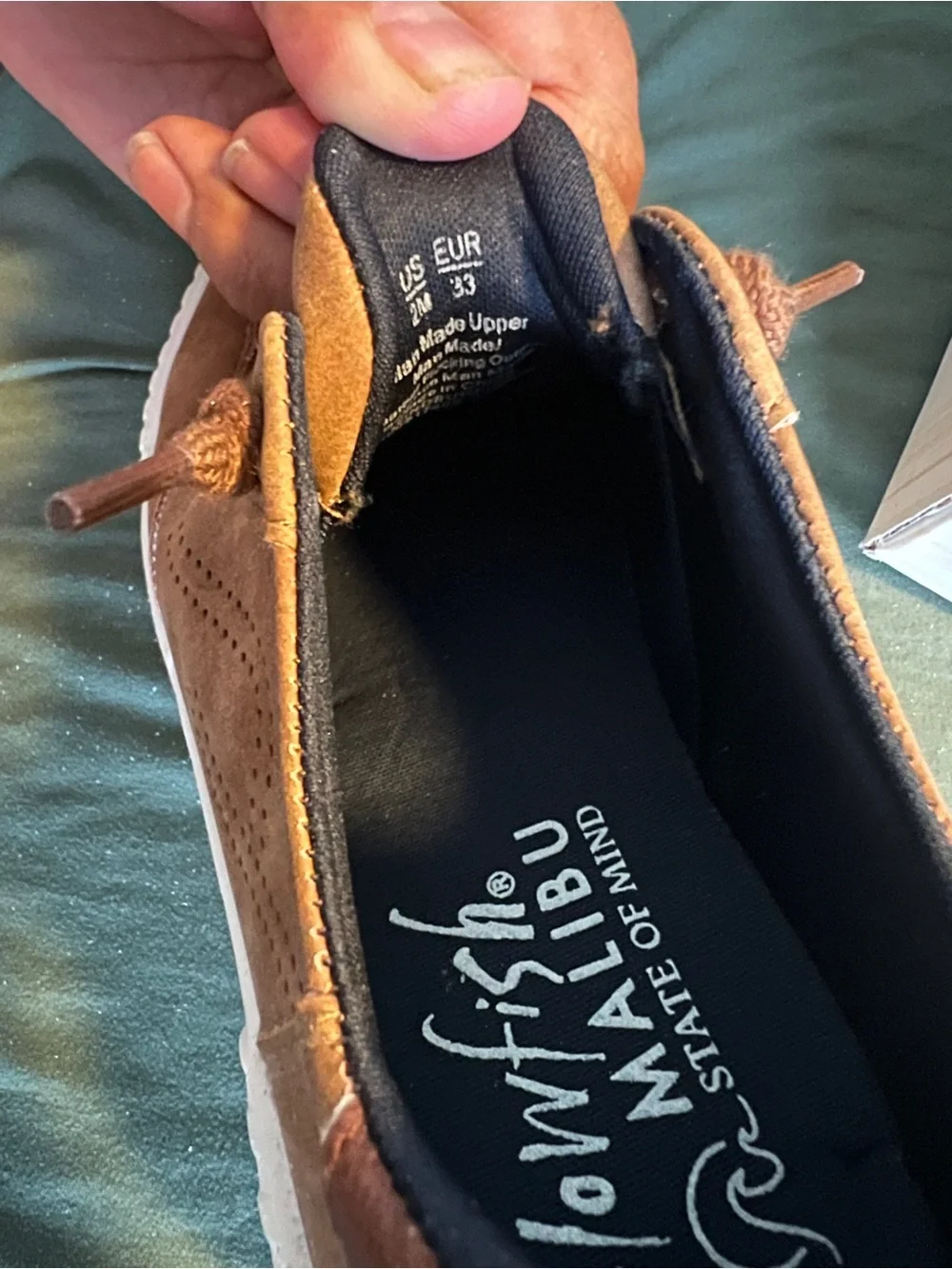 Boy's Brown Low-Top Casual Sneakers Size 2